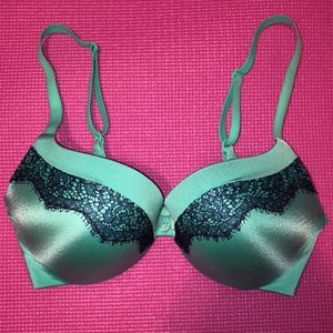NWOT Victoria’s Secret Push Up Bra